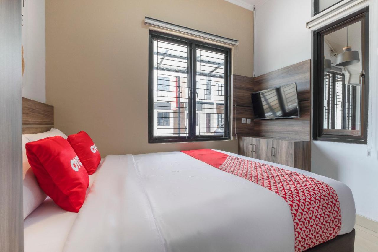 Oyo Life 3246 Walnut Inn G-10 Telukjambe Kültér fotó